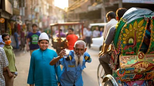 O grevă generală a angajaților paralizează serviciile feroviare în Bangladesh / 250.000 de oameni circulă zilnic cu trenul în această țară