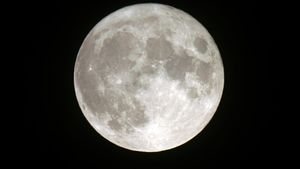 Superluna albastră, vizibilă în această noapte în toată lumea