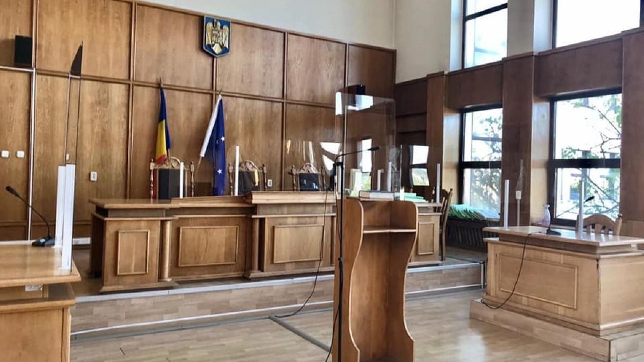 Sindicat al grefierilor: Nu se introduc noi beneficiari de pensii de serviciu, ci se reorganizează categoria profesională