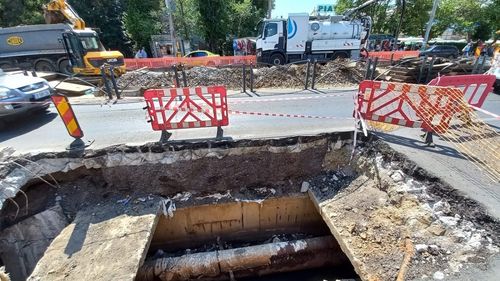 Sectorul 6: Avarie la reţeaua Termoenergetica. Cinci puncte termice care deservesc 78 de blocuri, o grădiniţă şi o şcoală, oprite joi pentru reparaţii