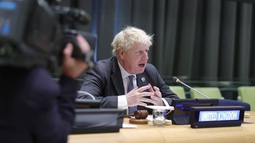 Boris Johnson, criticat că a plecat de la summit-ul COP26 cu avionul privat pentru a lua cina la un local exclusivist cu un climatosceptic și mai mulți jurnaliști de la Daily Telegraph