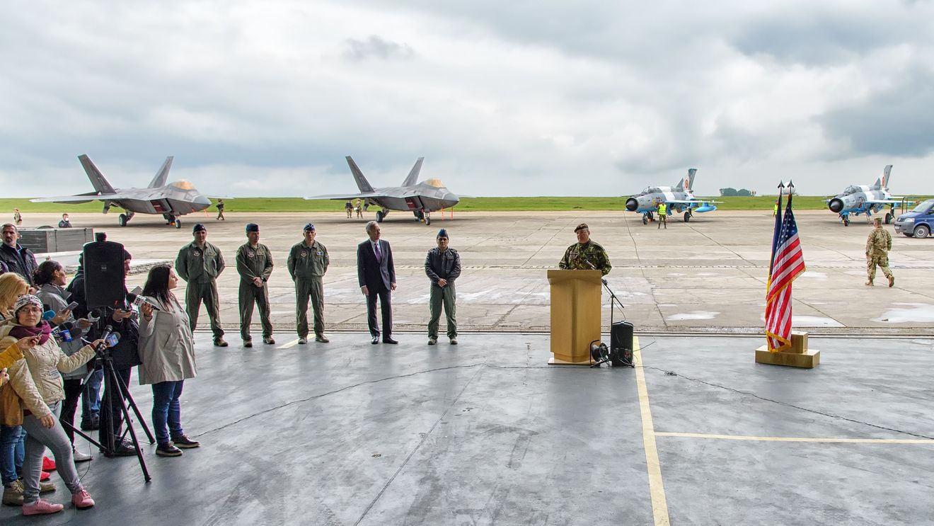MApN anunță că Italia a trimis patru avioane în Baza militară americană Mihail Kogălniceanu