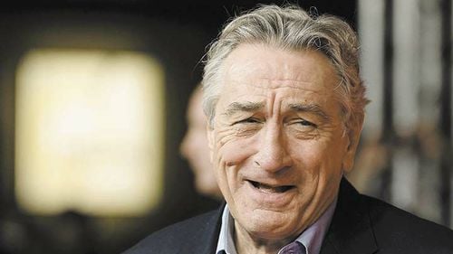 Straniul proces dintre Robert De Niro și fosta lui asistentă/ Actorul i-ar fi cerut să facă lucruri precum repararea hainelor, spălatul rufelor și scărpinatul pe spate / Ea îl acuză de comentarii sexiste și că i-a atribuit sarcini ”stereotipice pentru femei”