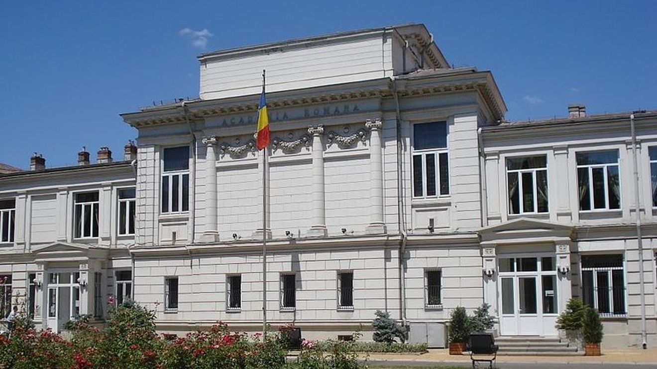 Criticul literar Mircea Martin şi lingvistul Gheorghe Chivu, noi membri ai Academiei Române
