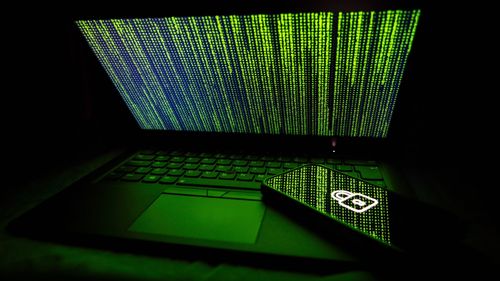 Un an sub asediu digital: atacurile cibernetice care au marcat anul 2025 și au afectat guverne, companii și milioane de utilizatori