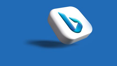 Procesul Google: Motorul de căutare Bing a rămas mic din cauza acordurilor făcute de Google cu producătorii de smartphone-uri