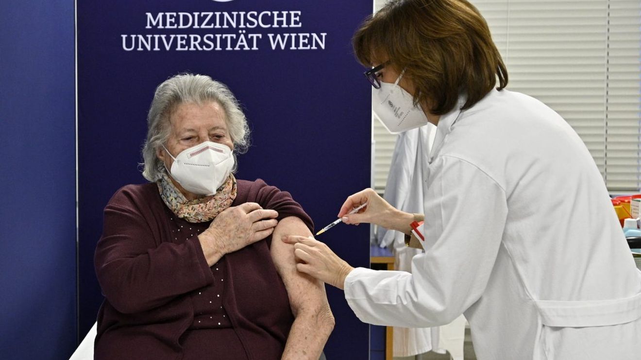 Angela Merkel anunță intensificarea campaniei de vaccinare anti-COVID