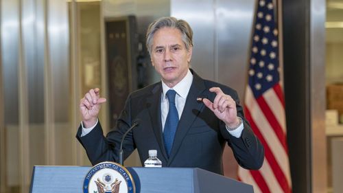 Antony Blinken face apel la "calm" între israelieni și palestinieni