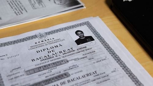 Procurorii cer anularea diplomelor date de două universități din Alexandria. Printre aceste documente se află și situația școlară a lui Liviu Dragnea, care a urmat la începutul anilor 2000 un curs de contabilitate – Ziare.com