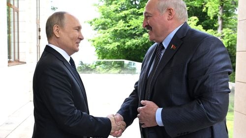 Lukaşenko: Belarus a început să primească arme nucleare tactice din partea Rusiei / Bombele sunt de trei ori mai puternice decât Hiroshima şi Nagasaki