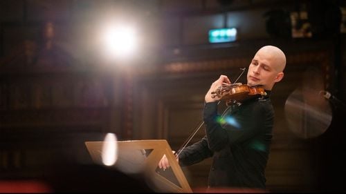 Românul Valentin Șerban a câștigat Premiul I al Secțiunii de Vioară a Concursului Internațional George Enescu