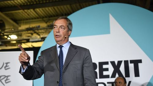 Noul partid al lui Nigel Farage, politician promotor al Brexit-ului, a dat afară un candidat pe motiv că era „inactiv” / Bărbatul era, de fapt, mort