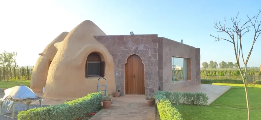 Eco-dome, case moderne din pământ