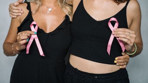 Un nou test de sânge poate prognoza riscul de reapariţie a cancerului de sân
