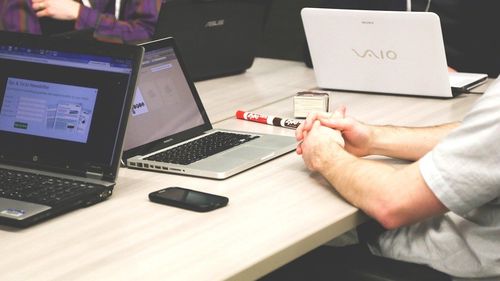 Curtea de conturi în control la Institutele Naționale de Cercetare-Dezvoltare – Reacție rapidă a 3 cercetători