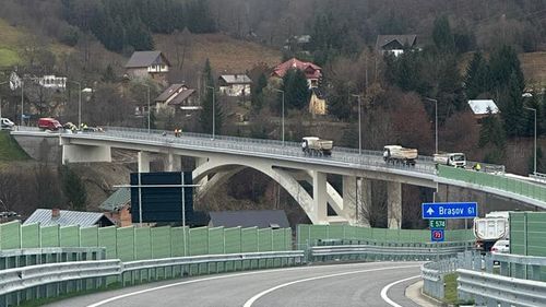 Modernizarea DN 73 Pitești-Brașov : CNAIR caută supervizor pentru lucrări pe loturile Câmpulung-Bran-Brașov (74 km)/Strabag a contestat la CNSC desemnarea unui constructor din Bulgaria pentru lotul greu din județul Argeș