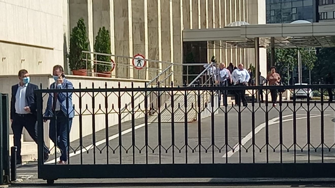 Alți 30 de primari din Bacău, discuții la Guvern cu premierul Cîțu, în plină campanie pentru șefia PNL