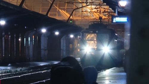 Întârzieri de peste 5 ore la unele trenuri care au ajuns în Gara de Nord / „Fără mâncare, fără apă și nu ne-a spus nimeni nimic"