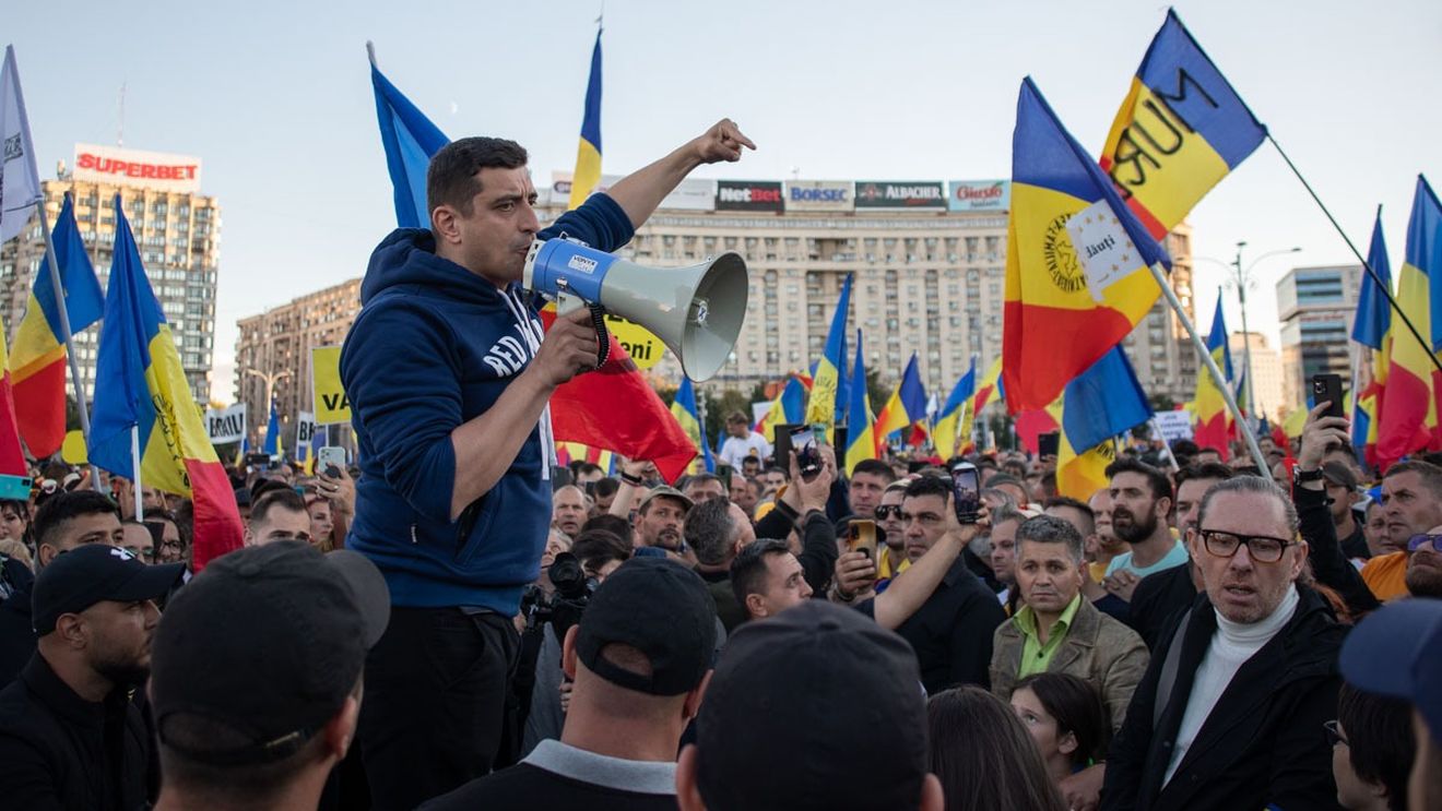 George Simion le cere românilor să iasă la protest și numește România ”o dictatură”: ”Toți în stradă!”