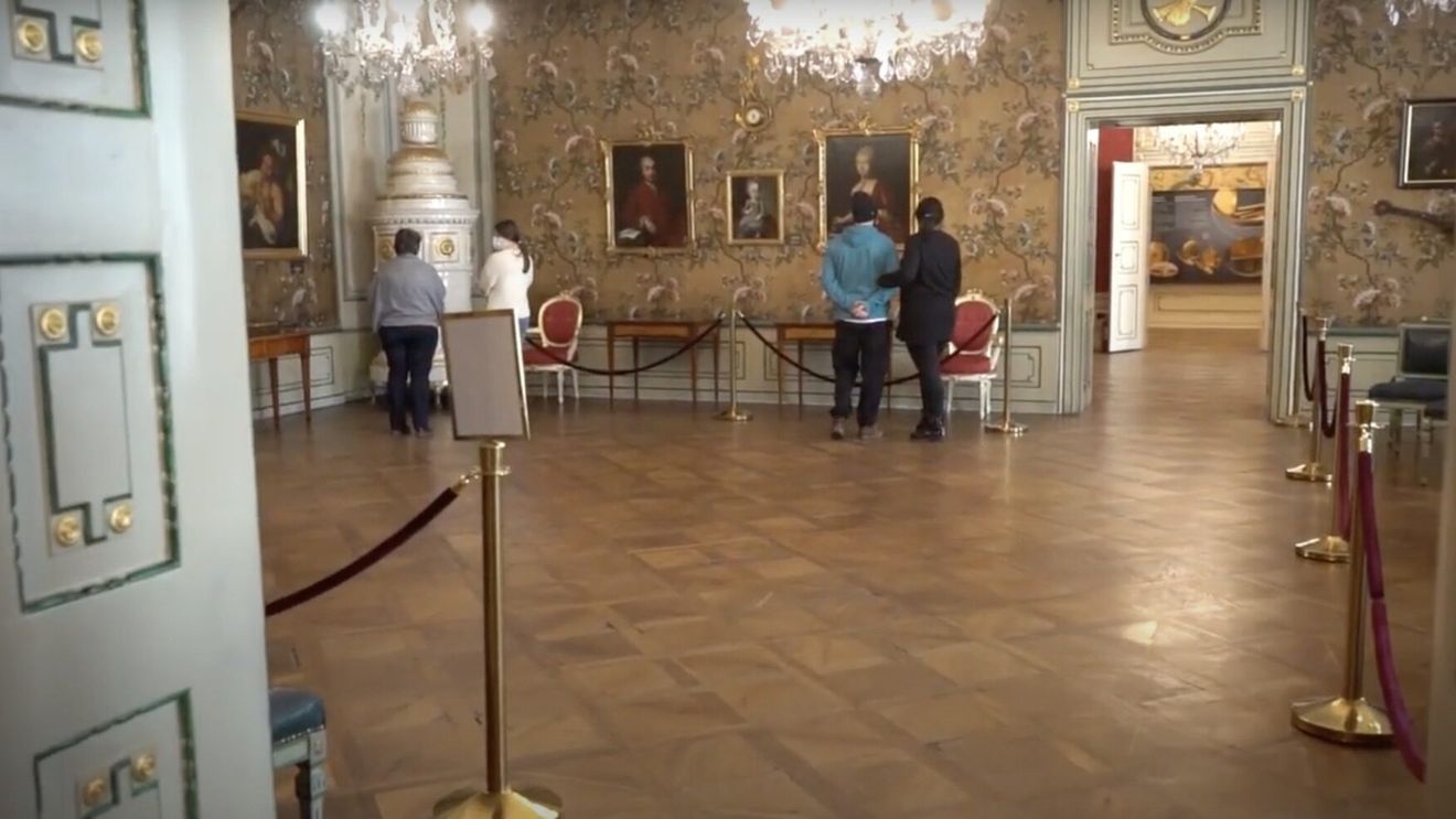 Tablouri de Gustav Klimt, de la Peleș, expuse la Muzeul Naţional Brukenthal din Sibiu