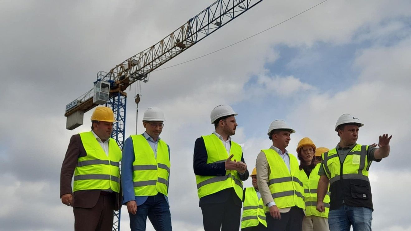 Ministrul Sănătății, Alexandru Rogobete: În România sunt 34 de paturi unde putem trata pacienții cu arsuri, dar până la un anumit nivel / Eu nu am acest orgoliu să țin un pacient cu arsuri grave într-un spital doar pentru că vreau eu să rămână în România / Primul centru de mari arși va fi gata în decembrie