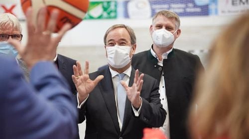 Conservatorii din Germania ajung din nou pe primul loc în preferinţele electoratului, devansându-i pe Verzi