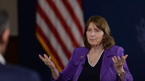 INTERVIU Ce spune ambasadorul SUA Kathleen Kavalec despre lupta anticorupție și despre prescripția folosită de inculpați. PLUS: SUA vor fi pentru totdeauna recunoscătoare României pentru sprijinul economic, umanitar, militar și politic oferit Ucrainei