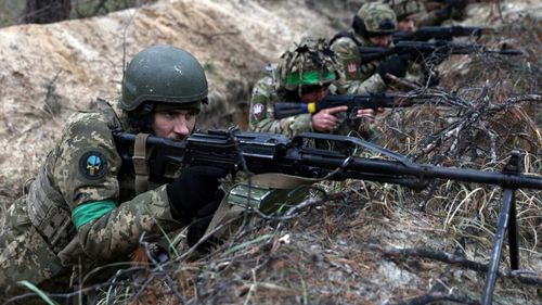 LIVE Ziua 347 de război. Zelenski vorbește despre situația dificilă din mai multe zone ale frontului: ”Totul depinde de rezistența soldaților ucraineni”/ Țara a fost ținta a numeroase bombardamente a doua zi după ce Occidentul a promis că va livra arme cu rază de acțiune mai lungă