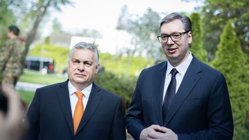 La nicio lună distanță, Viktor Orbán e din nou în vizită în Serbia / Recent acesta i-a promis liderului Adunării Naţionale Sârbe că Ungaria va fi un avocat hotărât al sârbilor pentru integrarea în UE
