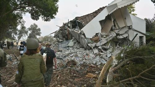 Teroriștii Hamas au torturat 2 copii în fața părinților, apoi i-au ucis pe toți în chinuri. Între timp, le mâncau cina VIDEO