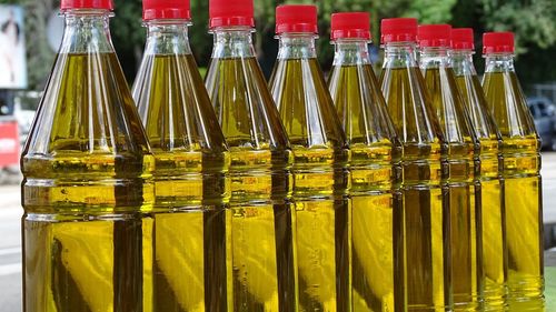 Producătorii spanioli de ulei de măsline se gândesc să investească în SUA şi accelerează exporturile pentru a evita tarifele