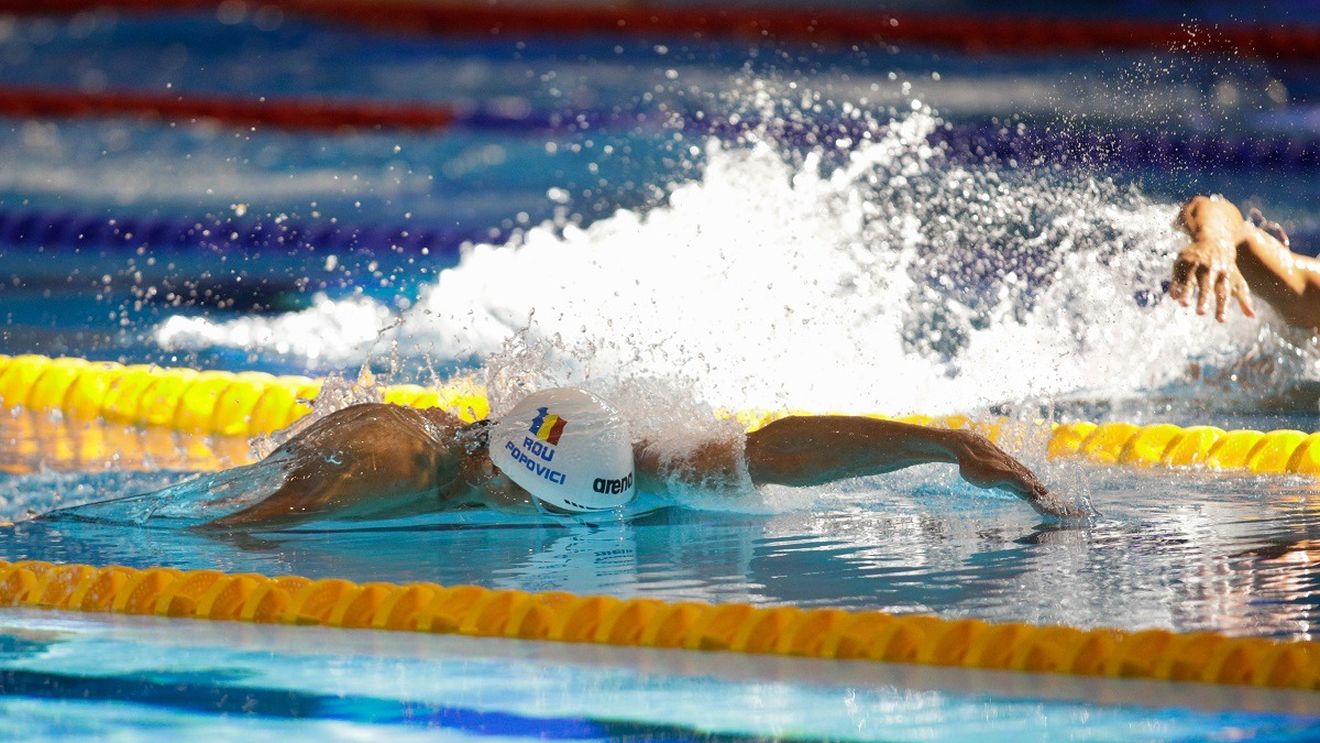 BREAKING David Popovici s-a calificat în finala cursei de 400 m liber la Campionatul European după ce a înotat pentru prima oară în carieră pe această distanță