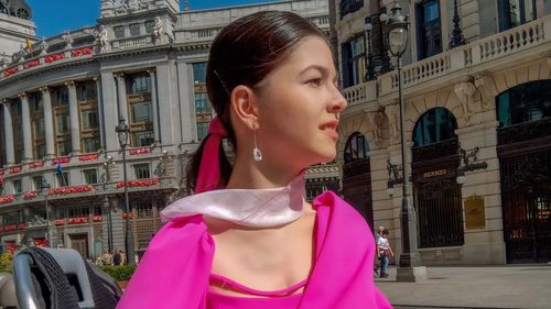 CNCD s-a autosesizat în cazul tinerei în scaunul cu rotile care a acuzat doi șoferi STB că au umilit-o / Un șofer nu i-ar fi deschis ușa, altul i-ar fi înjurat mama care o însoțea