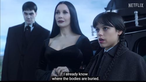 A apărut primul trailer pentru cel de-al doilea sezon al serialului Wednesday, cel mai urmărit serial din istoria Netflix