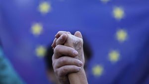 Apel din partea a peste 70 de matematicieni la un vot pro-european: Bugetarii din învățământ, sănătate, apărare nu sunt „paraziți” / Jurnaliștii responsabili nu trebuie să ajungă pe cale de dispariție