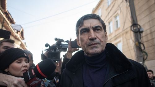 Victor Pițurcă, primele declarații în scandalul măștilor pentru MApN: ”Pițurcă n-o să dea niciodată în gât/ E o problemă că am fost în biroul cuiva?/ Eu am cumpărat fosta firmă de armament de la Filiași și credeam că pot face o afacere în sensul ăsta/ Un mare, mare abuz”