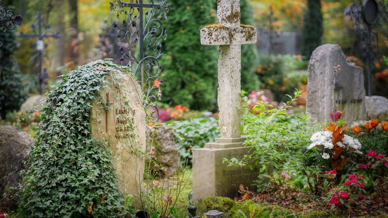 Vaslui: Episcopia Huşilor lansează concursul „Cel mai îngrijit cimitir”