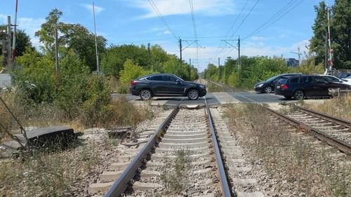 Trenul metropolitan Iași, la un pas să deraieze: licitația a fost din nou suspendată, în ziua când trebuiau deschise ofertele pentru studiul de fezabilitate / Este estimată o investiție de 270 milioane euro, dar nu se știe sursa de finanțare