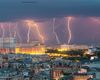 METEO: Bucureștiul trece de la averse și tunete la 32 de grade în doar 24 de ore / De marți, temperaturile cresc din nou