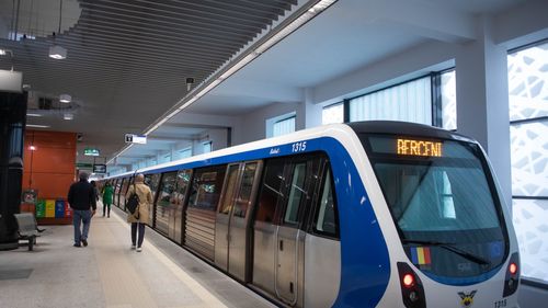 Abonamente gratuite la metrou pe tot anul pentru elevi, fără încărcare lunară, anunță Metrorex. Lista stațiilor din care pot fi ridicate