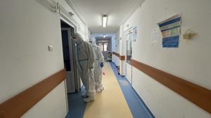 82,7% din românii decedați în ultimele 24 de ore erau nevaccinați. 64,4% - procent de ocupare al paturilor ATI Covid, nivel național