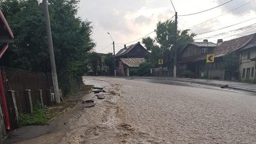 Primăria Bușteni caută voluntari pentru curățarea gospodăriilor afectate de inundații