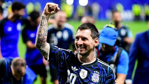 Acum 19 ani, Messi era fotografiat ținând în brațe un bebeluș - Duminică, Lamine Yamal îi va fi adversar în finala Cupei Mondiale
