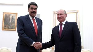 Președintele Venezuelei își anunță susținerea pentru Rusia: ”Venezuela este alături de Putin”