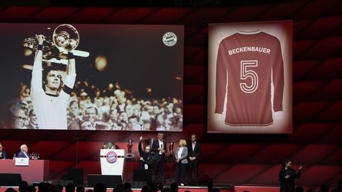Bayern Munchen va retrage tricoul cu numărul 5, în semn de omagiu pentru Franz Beckenbauer