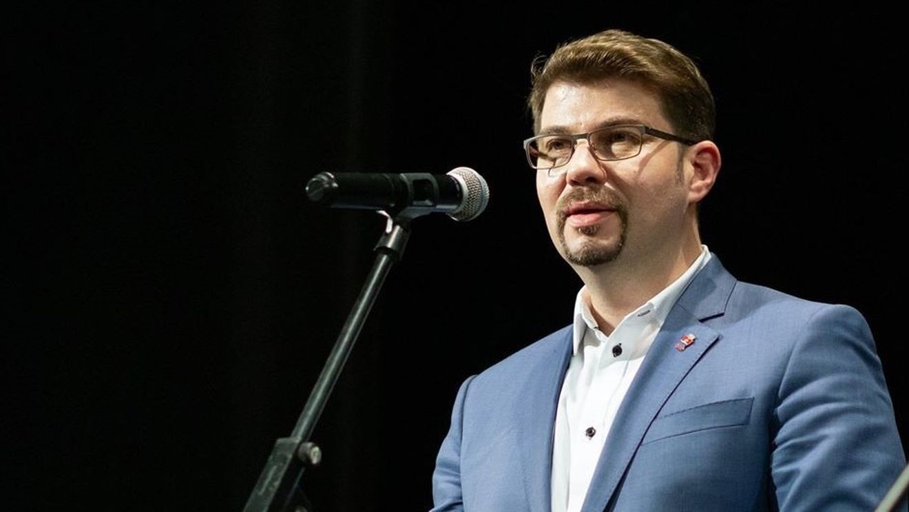 Primarul municipiului Bacău, exclus recent din PSD, își anunță trecerea la PRO România