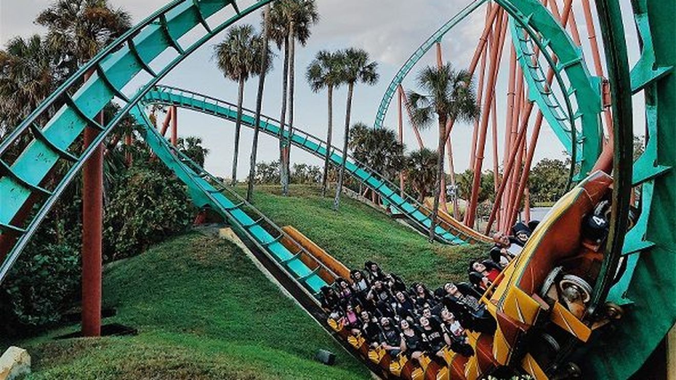 Germania: 34 de răniți după ce două trenuri roller-coaster s-au ciocnit într-un parc de distracții / Două persoane în stare gravă