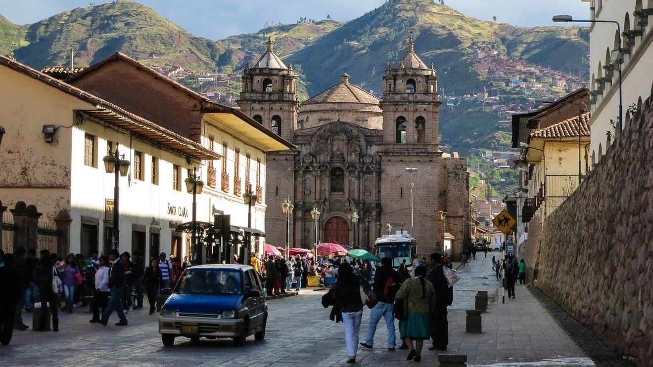 Cinci persoane au murit în Peru după un incendiu la un depozit de artificii