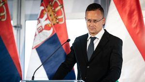 Ministrul ungar de Externe rupe unitatea alianților: Nu sprijinim Ucraina în faţa Rusiei / Moscova și Budapesta au o relație de respect reciproc
