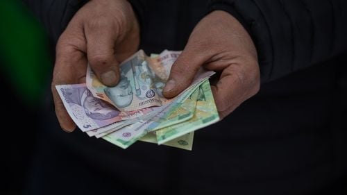 Surse: Ministerul de Interne propune reducerea cheltuielilor cu 600 milioane lei, Ministerul Educației nu vrea nici o reducere